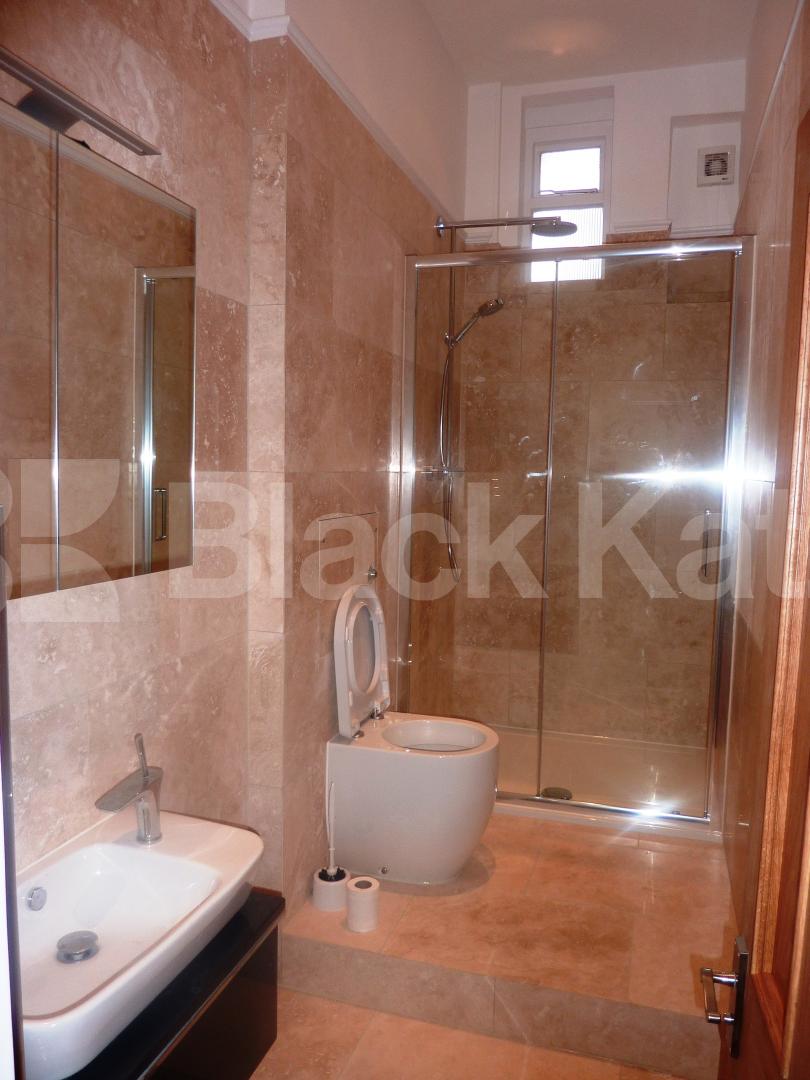 			SPACIOUS MODERN STUDIO! , Studio Apartment, 1 bath, 1 reception Studio			 Westbourne Grove, BAYSWATER / WESTBOURNE GROVE 